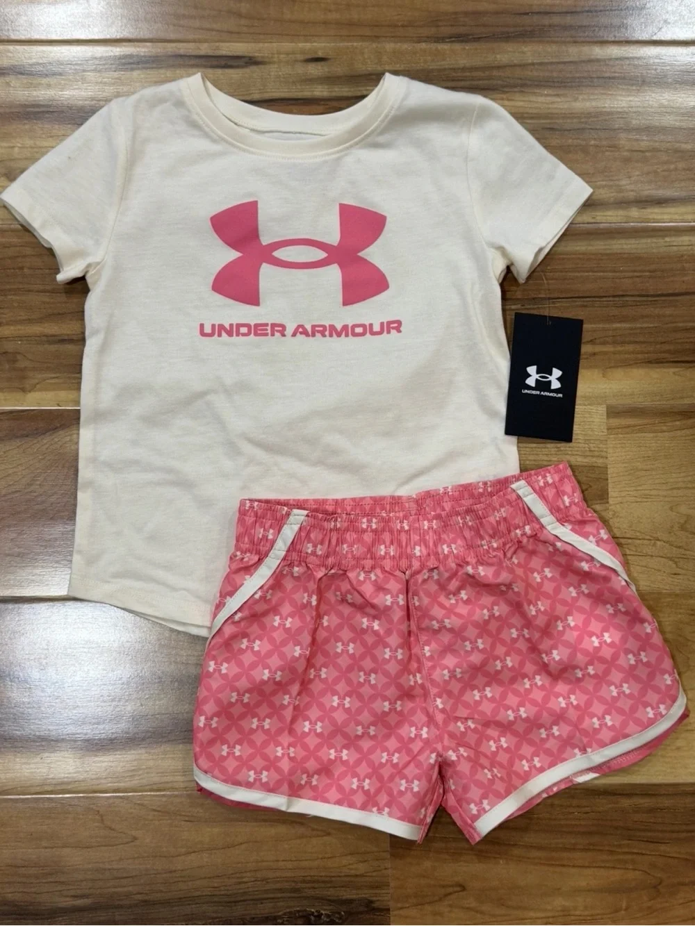 Under Armour Girls Tee and Shorts Set, New